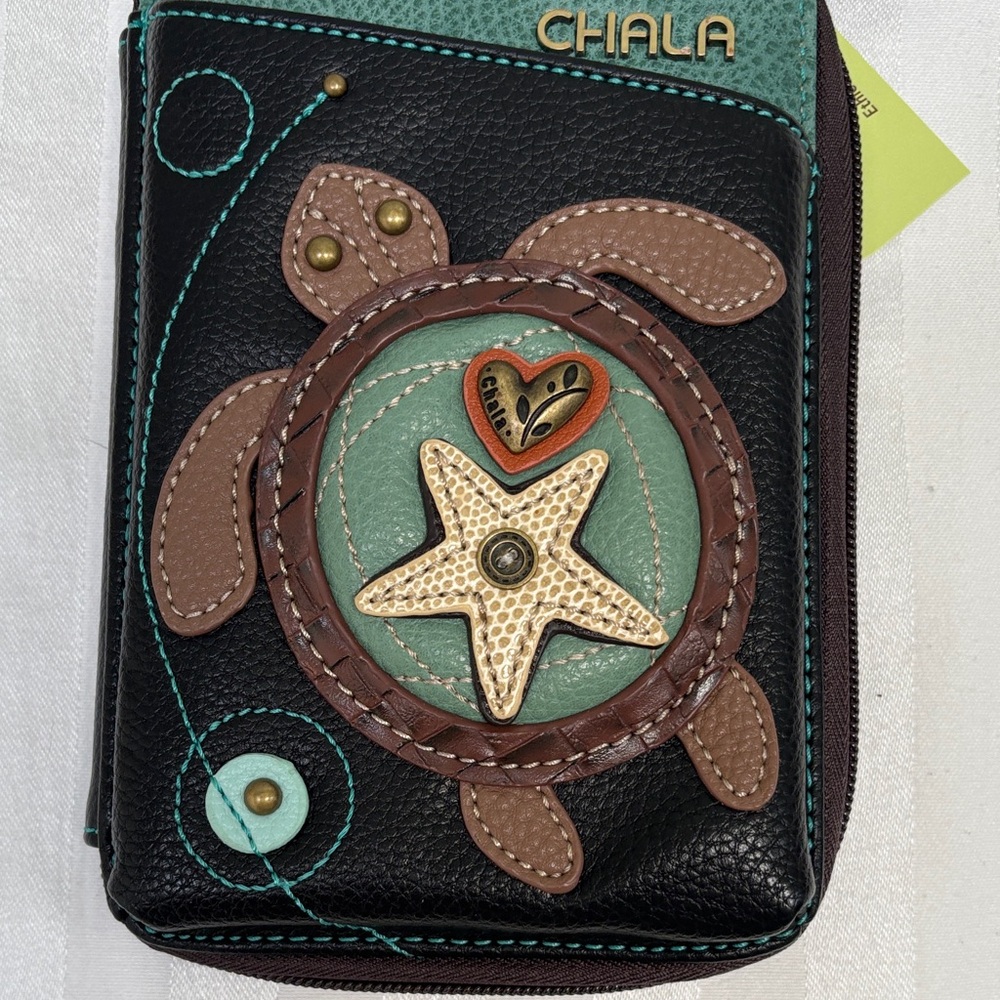 Chala Sea Turtle Brown and Green Crossbody Bag - Picture 3 of 9